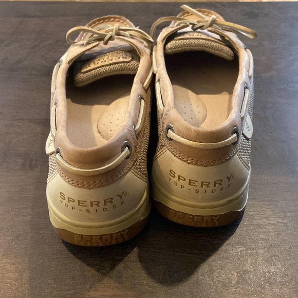 Slightly used women’s Sperry top sider. Size 8.5w - Picture 4 of 4